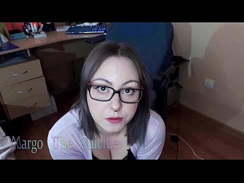 ❤️ Sexet pige med briller sutter Dildo dybt på kamera ️❌ Sluts at da.com-fullporner.ru ☑